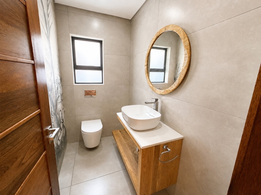 4 Bedroom Property for Sale in Heron Banks Golf Estate Free State